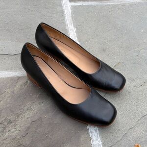 Chic Black Leather Heels for Women
